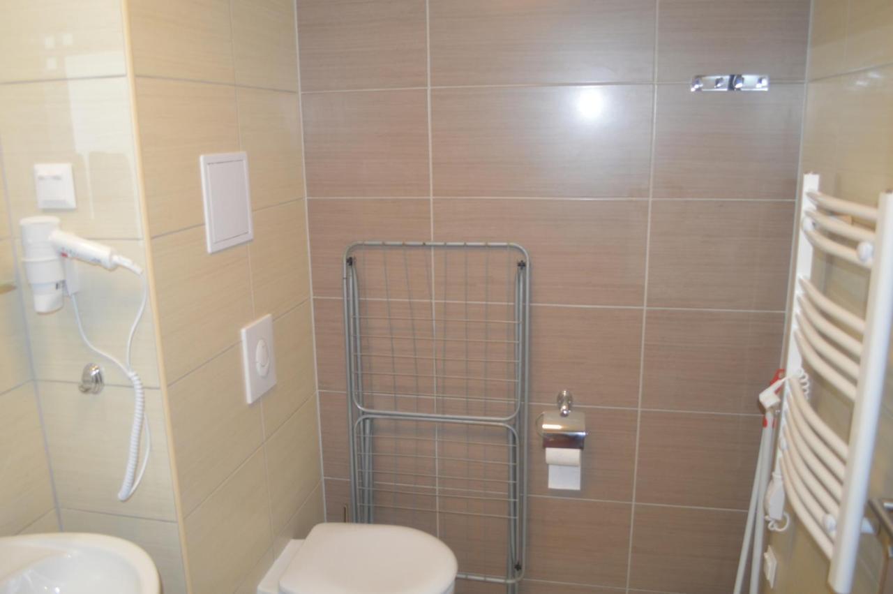 Siofok Ezuestpart Granada Koezvetlen Vizparti Premium Apartman Zewnętrze zdjęcie